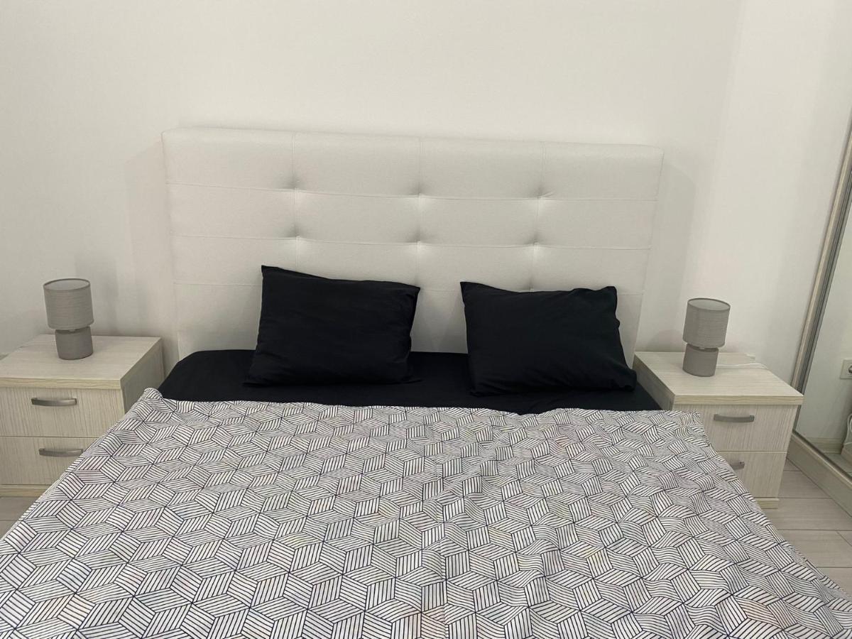 Apartament - Drumul Taberei Parc Residence Бухарест Экстерьер фото